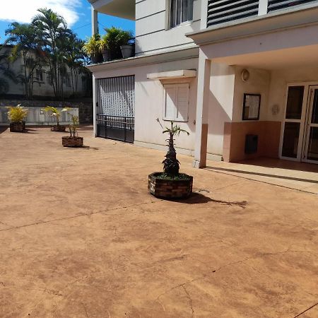 Appartement T3 Proche Aeroport Et Nordev Sainte-Clotilde 외부 사진